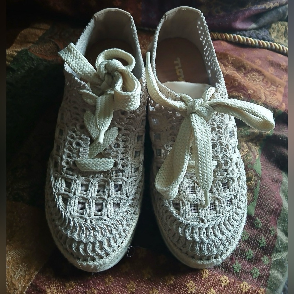 Crochet platform sneakers Size 7